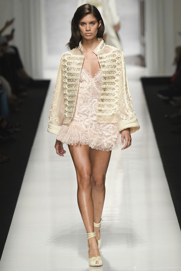 IShlyonskaya's tweet photo. Ermanno Scervino Spring 2017 RTW Fashion Show 
#ErmannoScervino #FashionShow #designclothes #spring #Creators #trends #fashionblogger #lookbook #eventdress https://t.co/kopLA7btVX