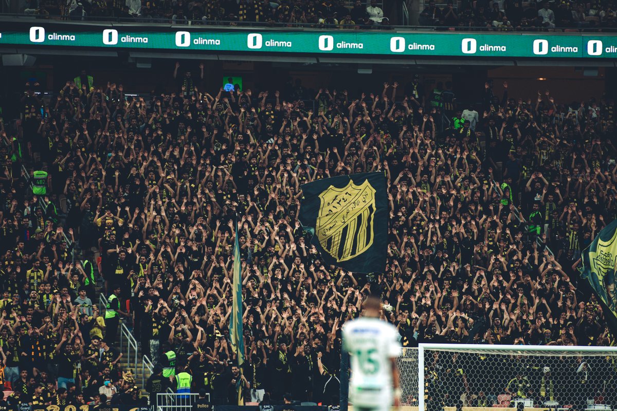 يا له من مدرج 🗣️

#دوري_روشن_السعودي | <a href="/ittihad/">نادي الاتحاد السعودي</a>