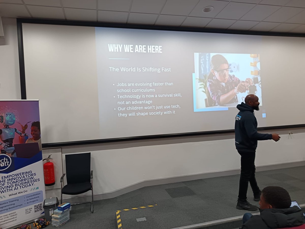 techwattai's tweet photo. Inspiration in Action at the University of Bradford, UK
Last night was truly unforgettable. We witnessed young innovators confidently showcase their brilliance from the MindMentor Mental Health App to an impressive Smart Bin prototype .

At TechWatt, this is exactly what we do https://t.co/9sdgk1yg8U