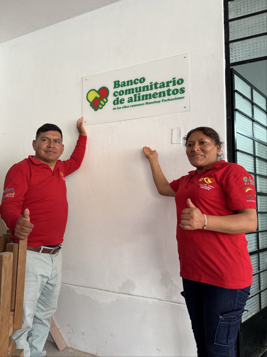 En Pachacámac se creó el primer banco comunitario de alimentos del Perú. Es un espacio impulsado por la Red de Ollas Comunes (REDOPA) para recuperar alimentos que se perdían y organizarlos para su distribución. Esta semana <a href="/fabiolatorres/">Fabiola Torres</a> escribe sobre este esfuerzo 🧵