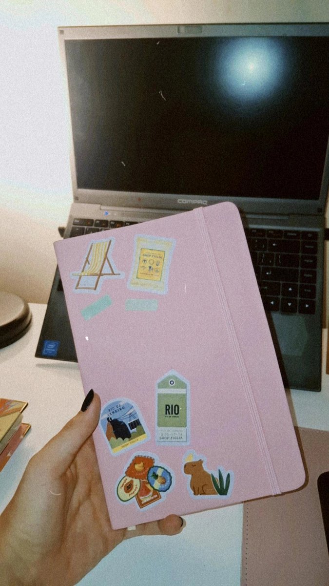 study_mah's tweet image. Meu planner X Meu caderno de erros
