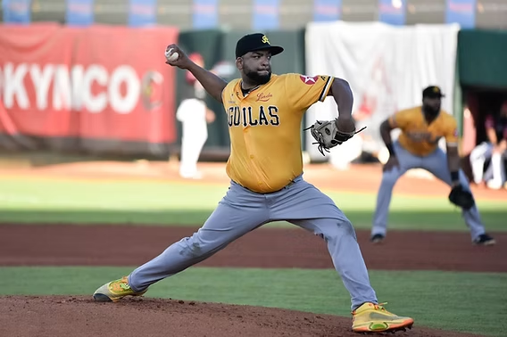 Odrisamer Despaigne contra algunos nombres de Toros del Este:

E. Filia: .333 AVG / 23 PA
R. Martin Jr.: .200 AVG / 6 PA
S. Pimentel: 1.000 AVG / 5 PA
Y. Muñoz: .000 AVG / 5 PA
S. Alcántara: .000 AVG / 4 PA
J. Candelario: .000 AVG / 2 PA
E. Rosario: .000 AVG / 1 PA