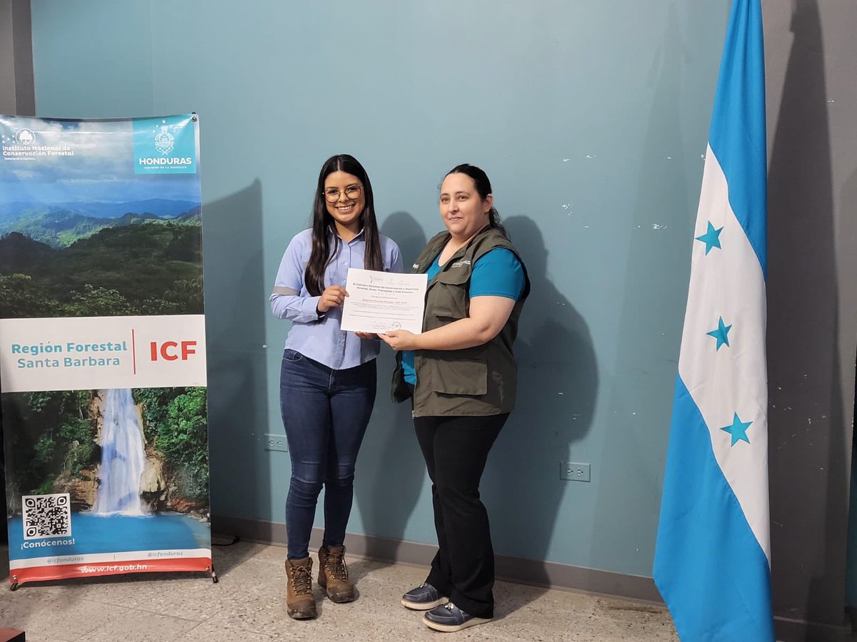 Chumbaguahn's tweet photo. Hoy celebramos la entrega del certificado de Declaración de la Reserva Natural Privada Río Frío, otorgado por el ICF.
Un paso firme que reafirma nuestro compromiso con la protección del ambiente y el desarrollo sostenible.
¡Cuidamos la naturaleza, sembramos un futuro más verde!🍀 https://t.co/8bYR5HMp7f