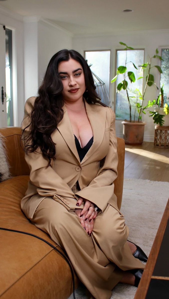 LMJUpdates's tweet image. #PHOTO | Lauren for the “Sorry We're Cyrus” podcast

🔗: youtu.be/zB0eQ1sJ-mA?si…