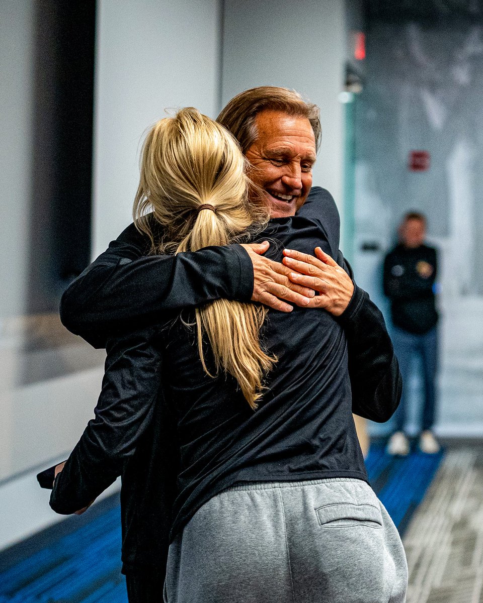 Tonight’s the night! 👏

Sending our best to Technical Director Randy Waldrum as he is inducted into the United Soccer Coaches Hall of Fame!