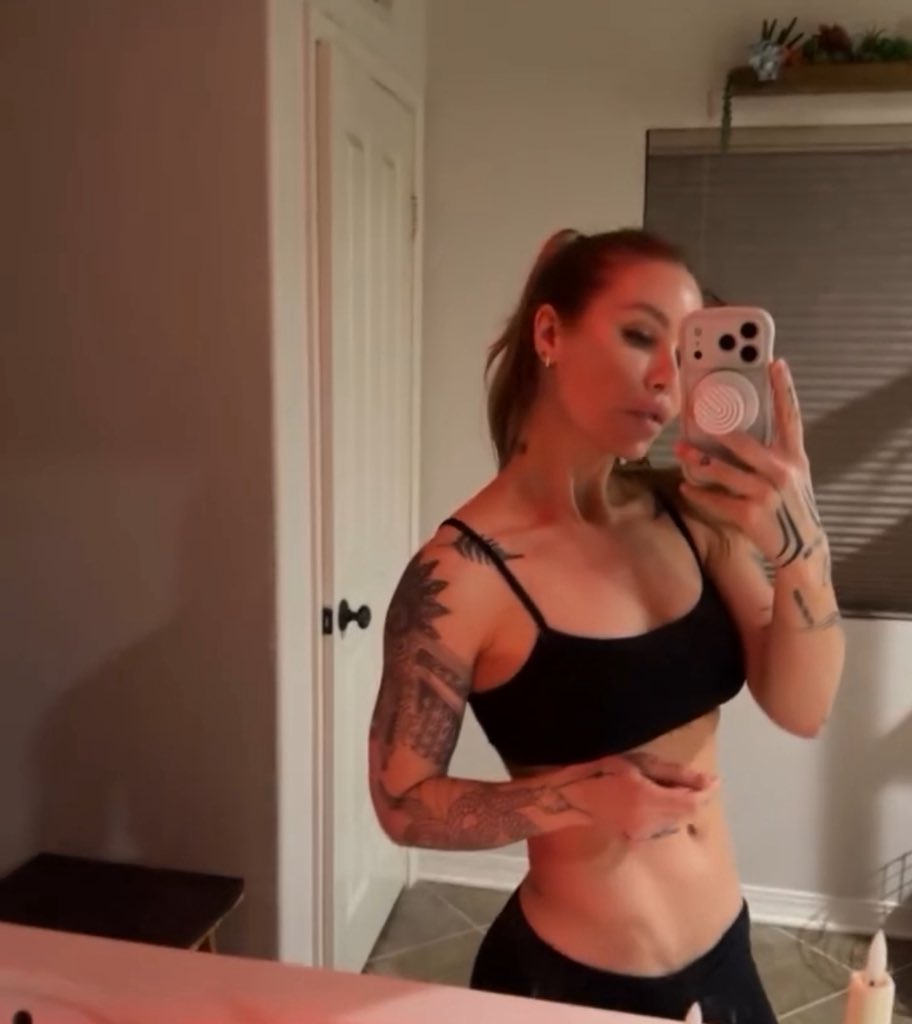 Nicole tweet media