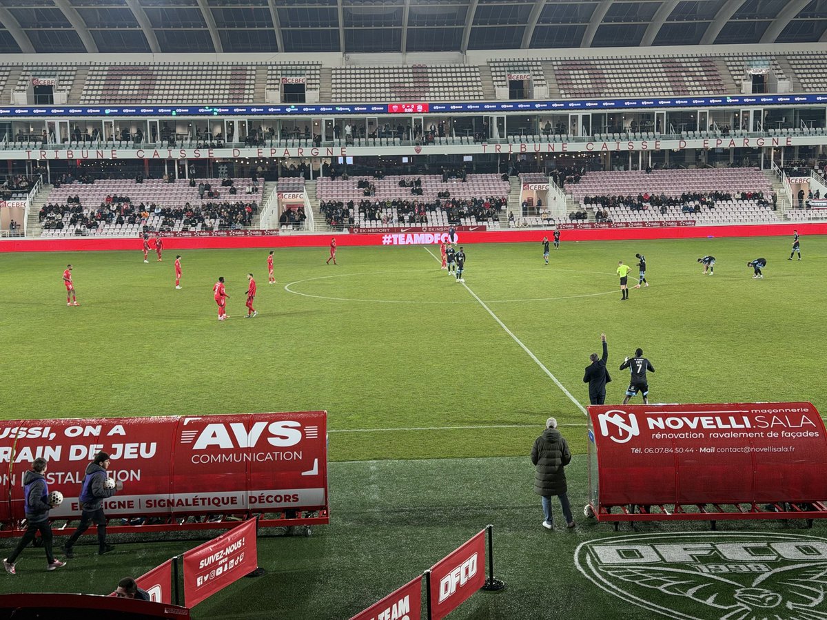 Dijon – Le Puy ⚽
Les années passent, une chose ne change pas :
le plaisir simple d’un stade, d’un ballon et du jeu...
Allez le <a href="/DFCO_Officiel/">Dijon FCO</a> !