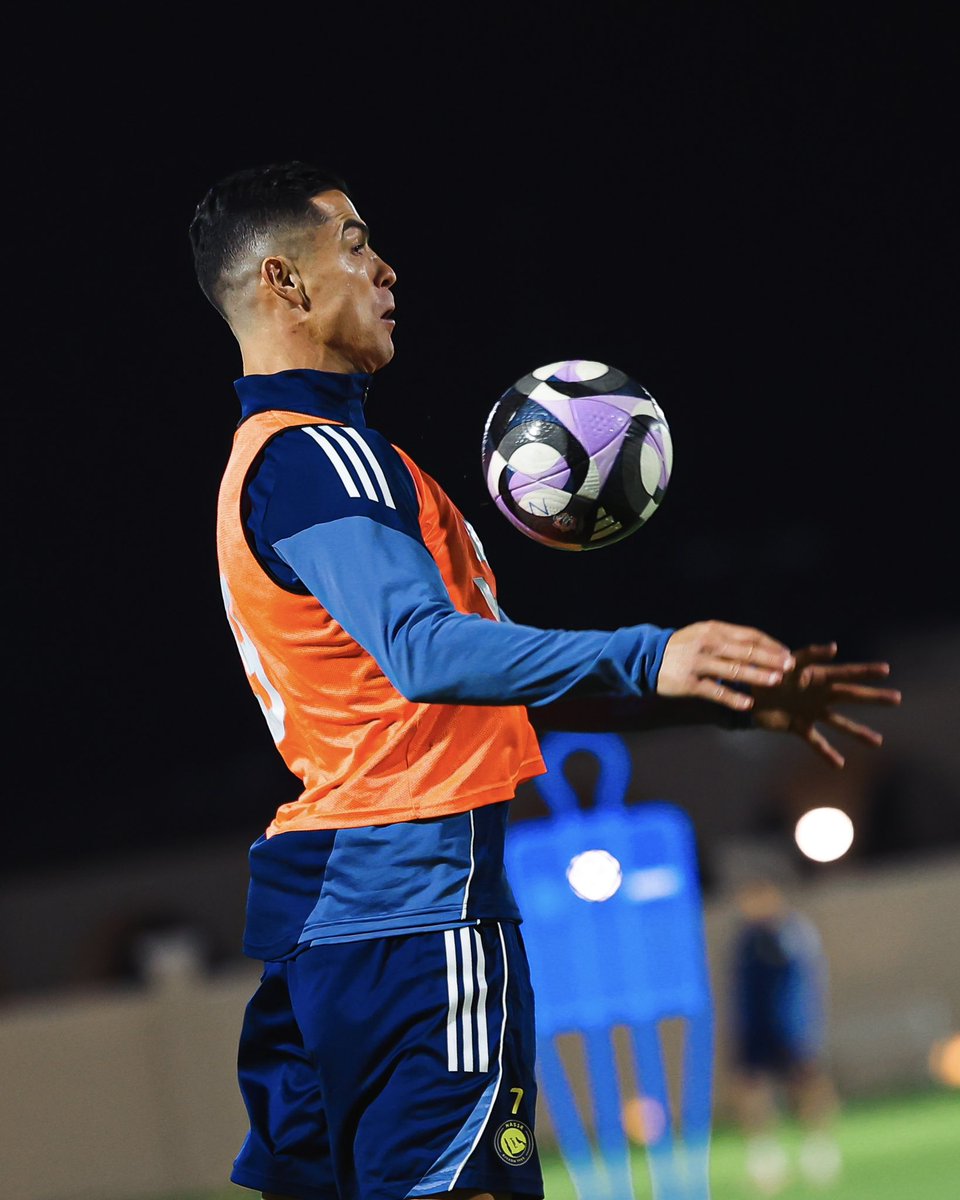 Cristiano's tweet image. 💪🏽