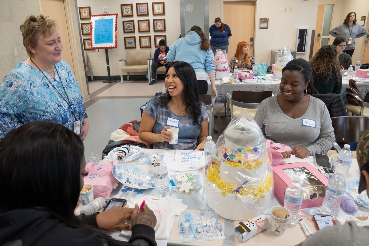 ClevelandVAMC's tweet image. Parma VA Clinic hosted a "Baby It's Cold Outside" Veteran Baby Shower! ❄️ Honoring our maternity Veterans with essential baby items. Thanks to Civic Engagement and community organizations! 💙 #VeteranSupport #CommunityStrong #ParmaOH #VAShower
