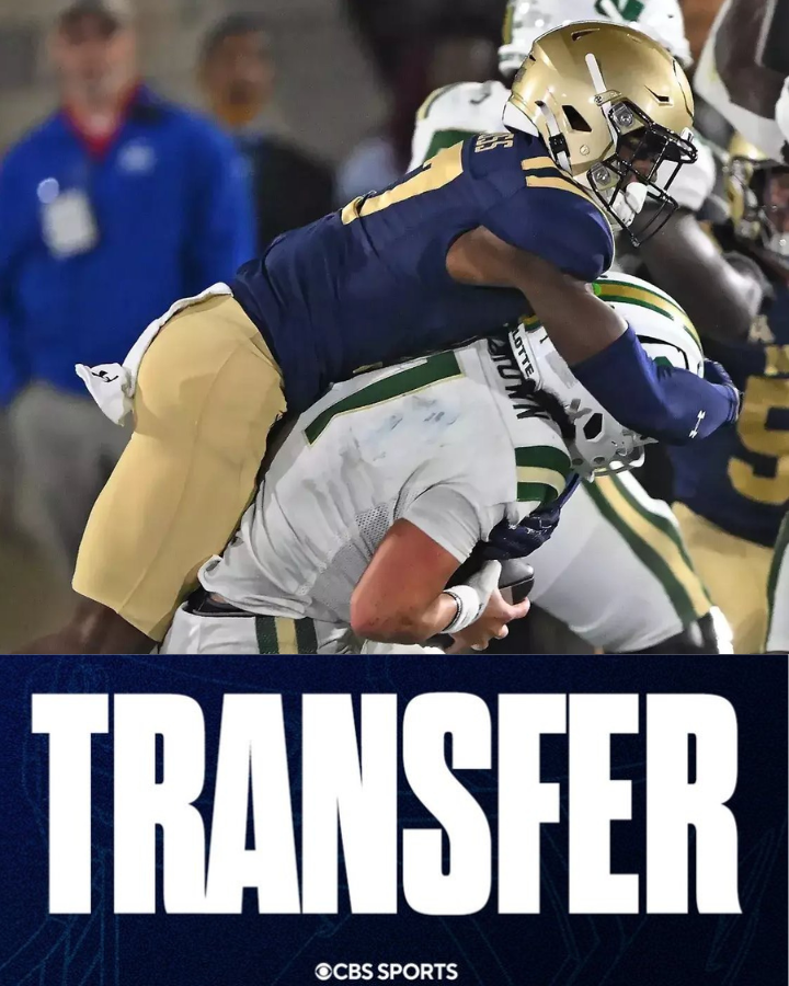 Navy cornerback Justin Ross (<a href="/Jus10Ross_/">Justin Ross</a>) has officially signed with Virginia, his rep <a href="/Shane_Simpson18/">1️⃣3️⃣</a> tells <a href="/JacquieFran_/">Jacquie Franciulli</a> and <a href="/chris_hummer/">Chris Hummer</a>. 

Big pickup for the Cavs, who land one of the top available CBs in the portal. 

247sports.com/college/virgin…