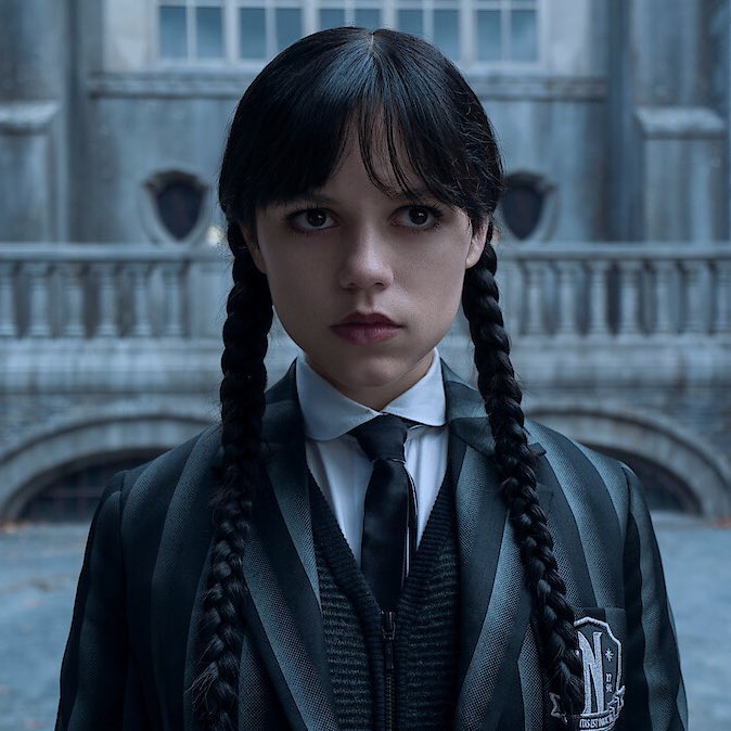 DiscussingFilm's tweet image. J.J. Abrams’ new film ‘THE GREAT BEYOND’ will release on November 13, 2026 in theaters.

• Starring Glen Powell, Jenna Ortega, Samuel L Jackson and Emma Mackey

• Rumored to follow an author who reveals that the mythical world he’s known for writing about is actually real