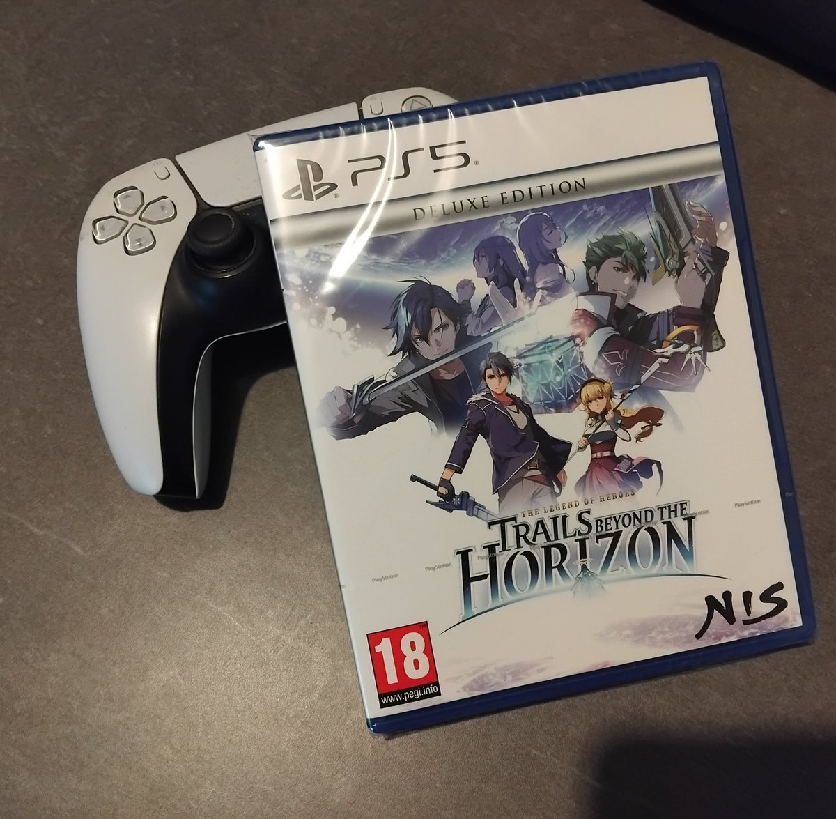 Il est là. Enfin. 😍