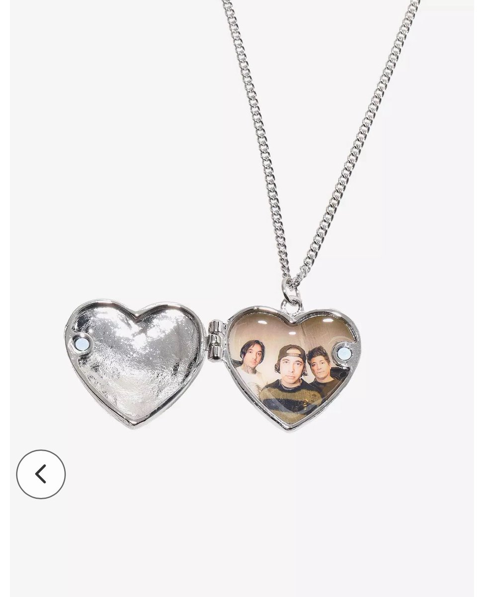 sheslikeabullet's tweet image. i’ve been dreaming about a fucking necklace like this.. please.. don’t tease me.