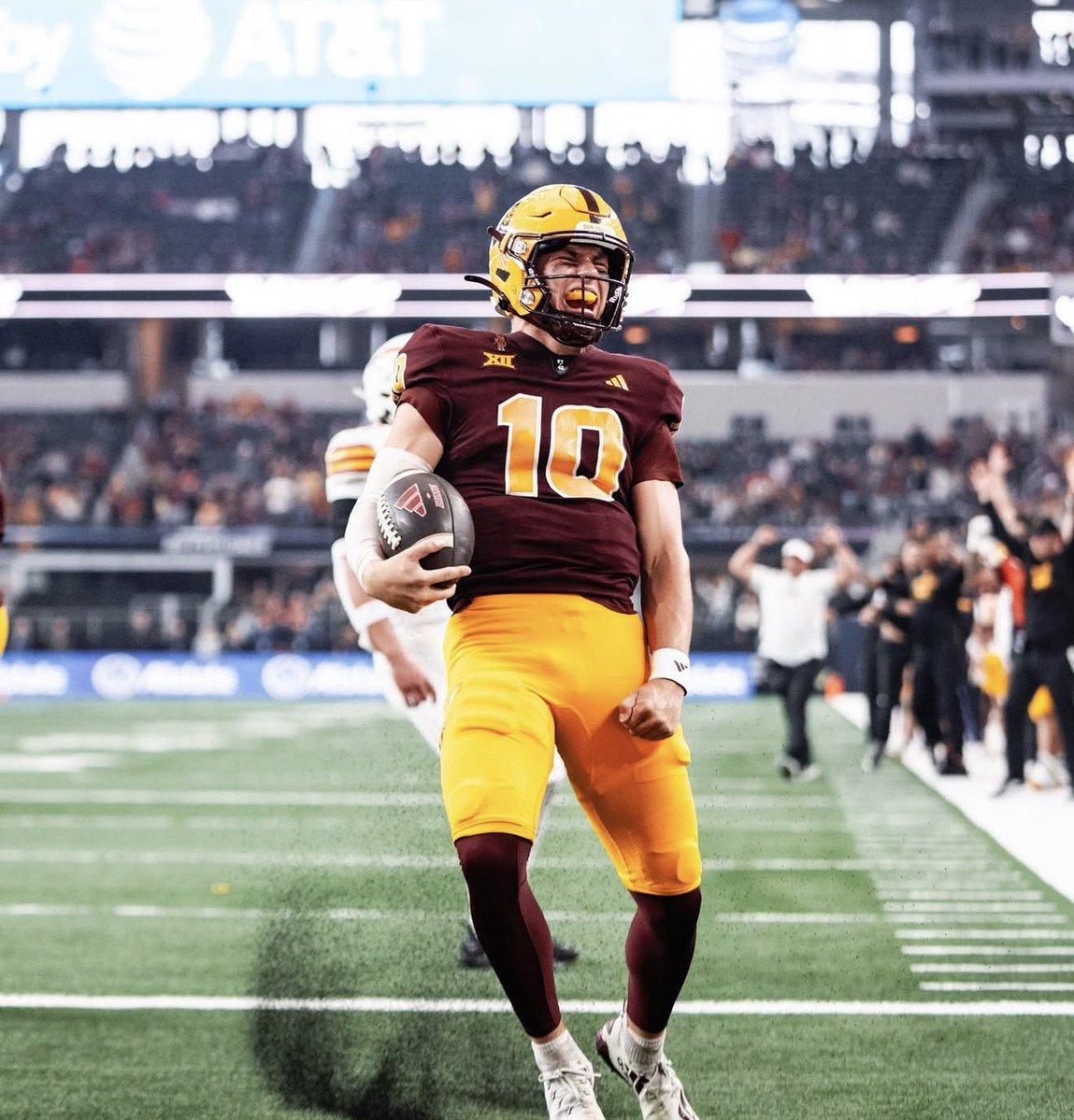 znagy20's tweet image. #LSU has now landed seven Top-100 players in the Transfer Portal.

That includes:
- No. 1 QB Sam Leavitt
- No. 6 QB Husan Longstreet
- No. 2 Safety Ty Benefield
- No. 3 IOL Devin Harper
- No. 8 EDGE Jordan Ross

LSU has four Top-50 wideouts committed.

No. 1 class in America.