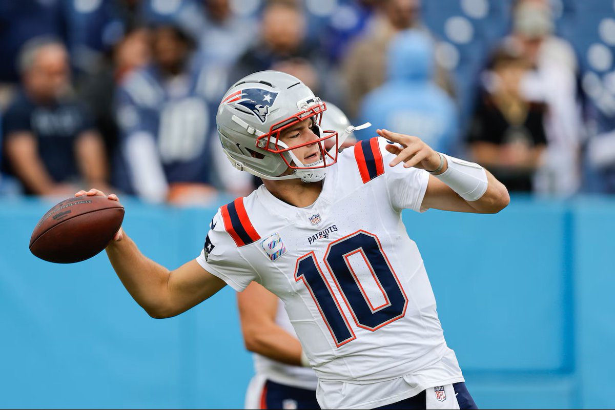 StatSharp's tweet image. 🏈Drake Maye’s Passing Ceiling Keeps Rising
Drake Maye’s passing yards Over has emerged as one of the most reliable player prop trends of the season, driven by a clear and sustained leap in quarterback efficiency. #NFL #PlayerProps  Read more: newsletters.statsharp.com/posts/playoff-…