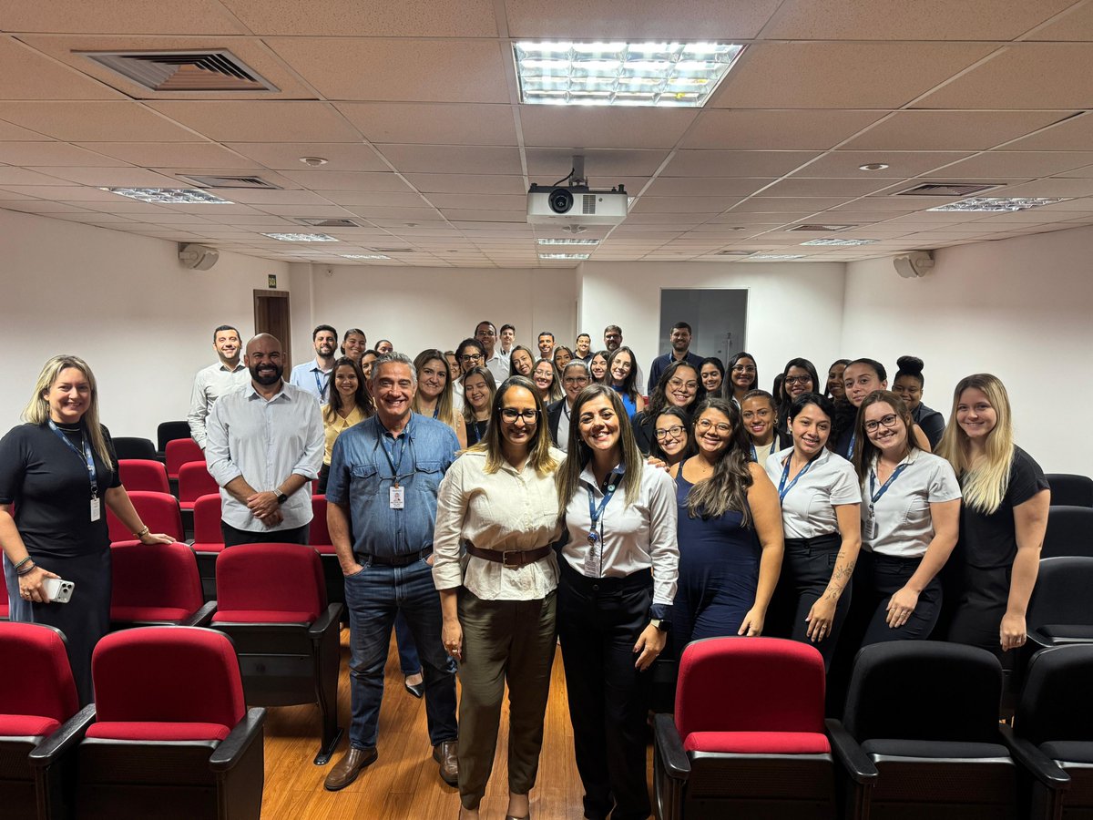 FriasNeto's tweet image. Na Frias Neto, acreditamos que um ambiente de trabalho saudável começa pelo diálogo e pela conscientização.

Tivemos a oportunidade de receber a Dra. Lígia Fernanda Marques para uma palestra sobre assédio, conduzida de forma clara, acessível e extremamente enriquecedora.