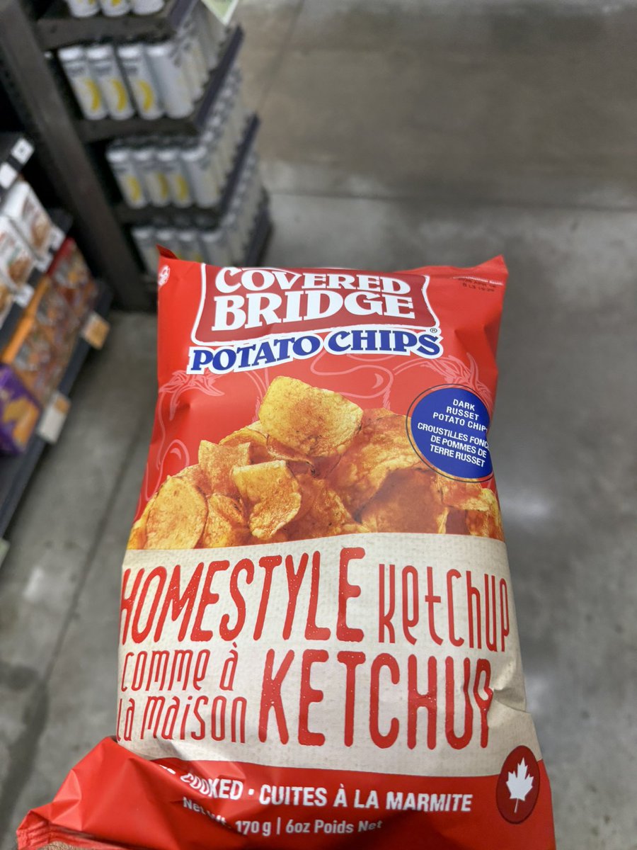 imjustananalyst's tweet image. My current favorite chip on the market right now. Found this brand recently at Central Market, homestyle ketchup flavor is excellent. Good chip build, made with real ingredients. I’ll be answering any further questions at tomorrow’s SMU v uva game at Moody Coliseum. #MustangHoops