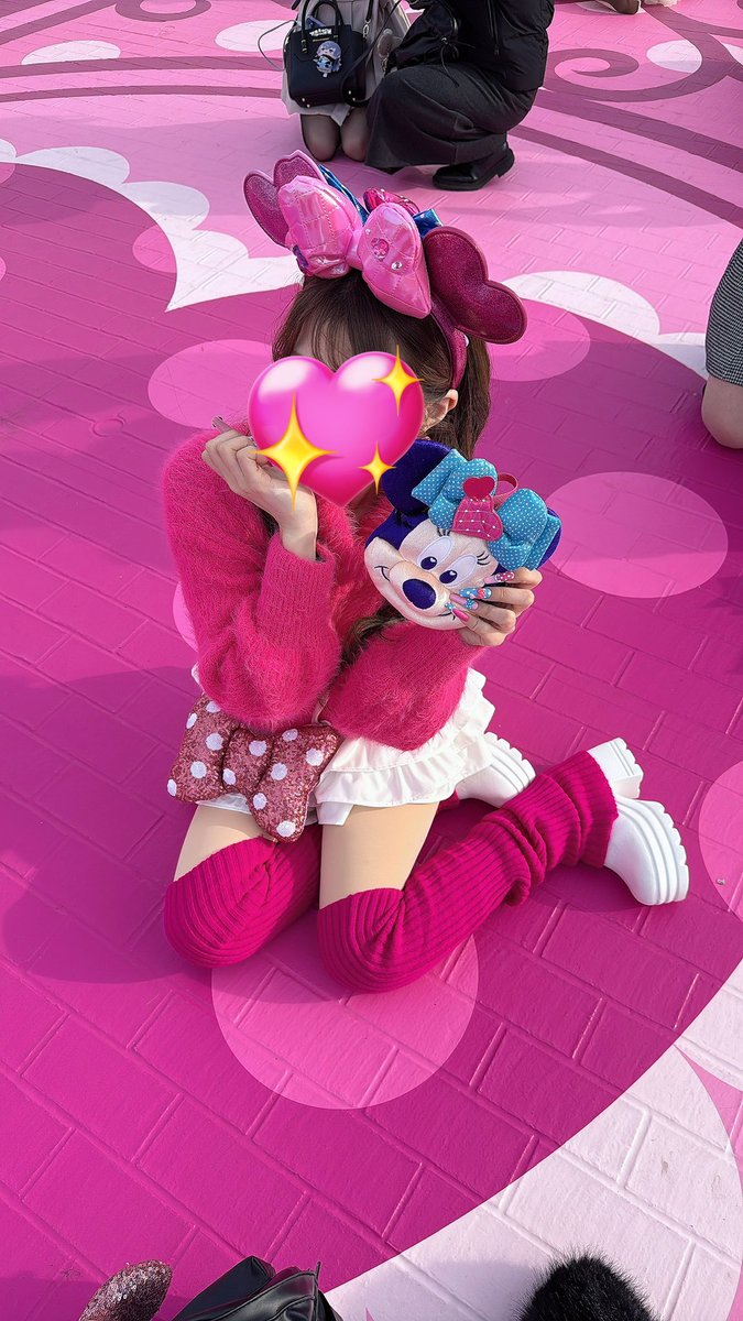Mal__f's tweet photo. 2026.01.15ᝰ✍️
ヲタク大歓喜なミニパルでした😭
移動して座った先のフロートが
全員大集合でベリミニ踊り出してなくかと思った
ミッキー売り切れちゃったけど
8月の自分へのご褒美と楽しみとして
お願いしておいた🎁💓 https://t.co/nB4IaJ98tB
