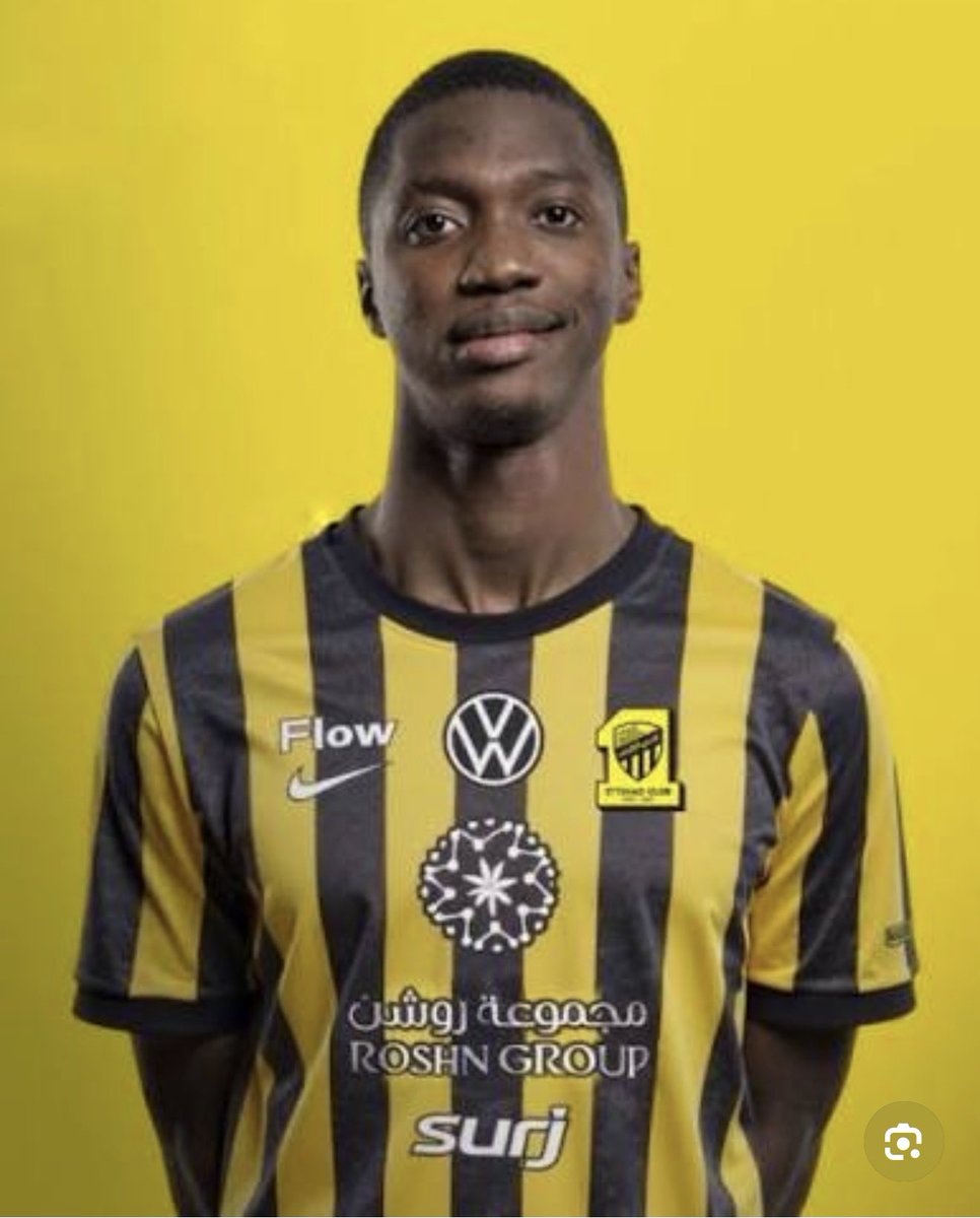 #الاتحاد_الاتفاق 
بصراحه اول مره اتابع مباراه كامله للعميد هذه الليله
عندهم لاعب اسطوري مواليد ( دومبيا )
هذا اللاعب الصغير بعمره والكبير بعطاءه موهبه فذّه
نصيحه لمسئولي الاتحاد لاتفرطورا فيه فسيكون له شأن في المستقبل القريب بإذن الله
🌹😍
ماشاءالله ، افضل لاعب مواليد في الدوري