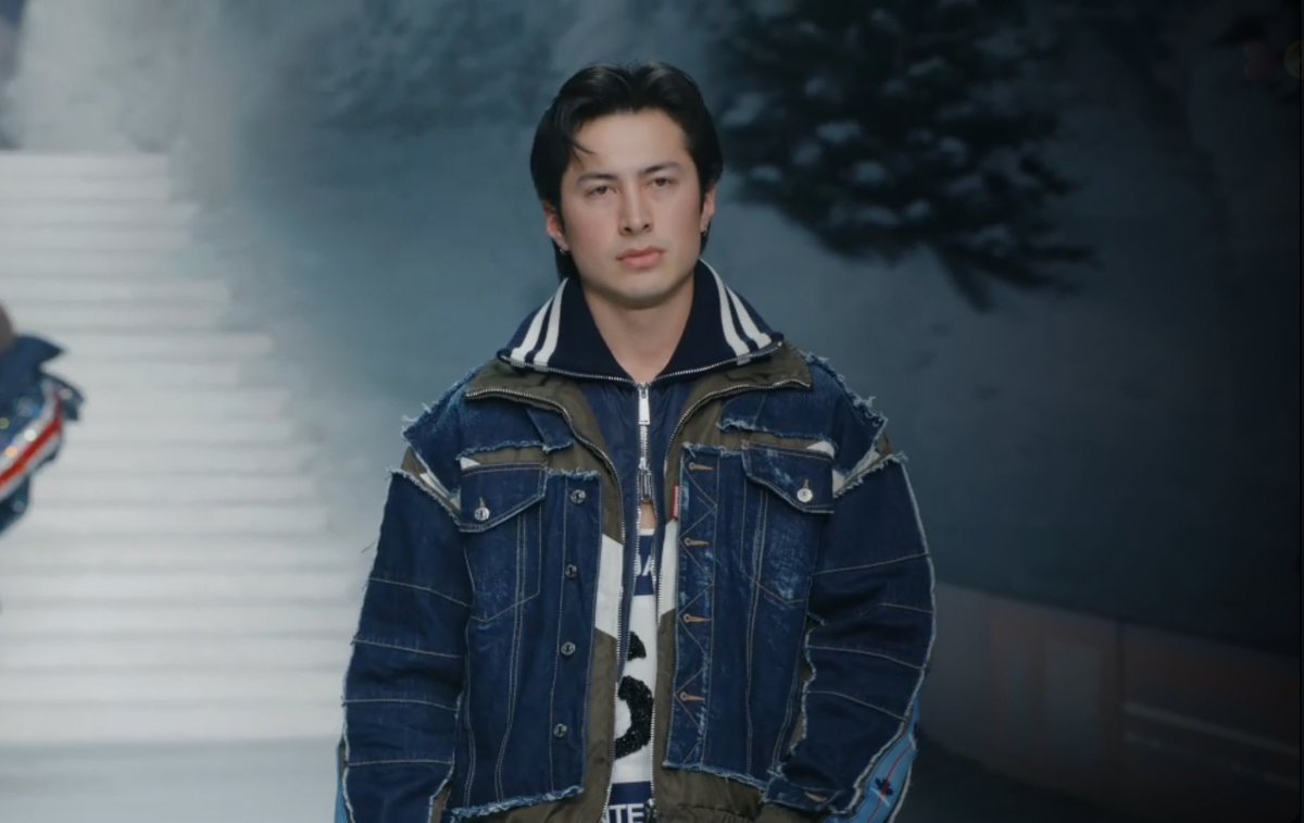 HeatedRivalryBR's tweet image. HUDSON WILLIAMS NA PASSARELA DA MILAN FASHION WEEK! #HudsonDsquared2