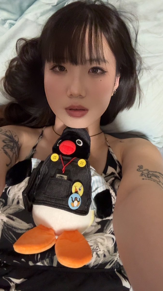 关于莉莉周一特别想死的二三事 tweet media