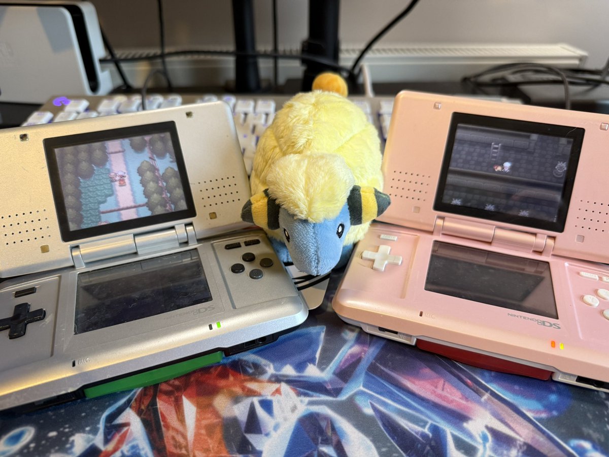 Lil late to stream BUT HEY!! We going for a Unown for Team GBA !! 💪🏼
Can I get a shiny today? 👀

twitch.tv/nomeyy