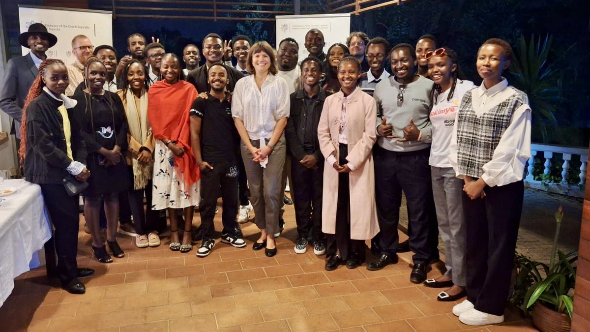 CZAmb_Nairobi's tweet photo. A great way to mark #InternationalDemocracyDay. Hosted amazing young #Kenyans of diverse background &amp; enjoyed lively discussions. Each democracy is unique and works in different ways. But active citizens, incl. young people, are crucial for any democracy. 
🇨🇿🤝🇰🇪
#CoolCzechia https://t.co/egw94zWmeb