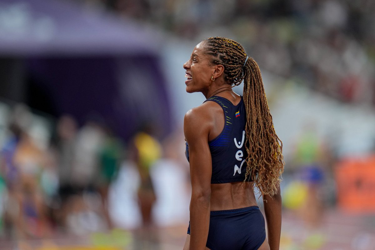 Estoy muy feliz. Tengo en mi corazón mucho agradecimiento, me lo estoy disfrutando. Gracias a todos los que creen en mí.

I’m back 💙