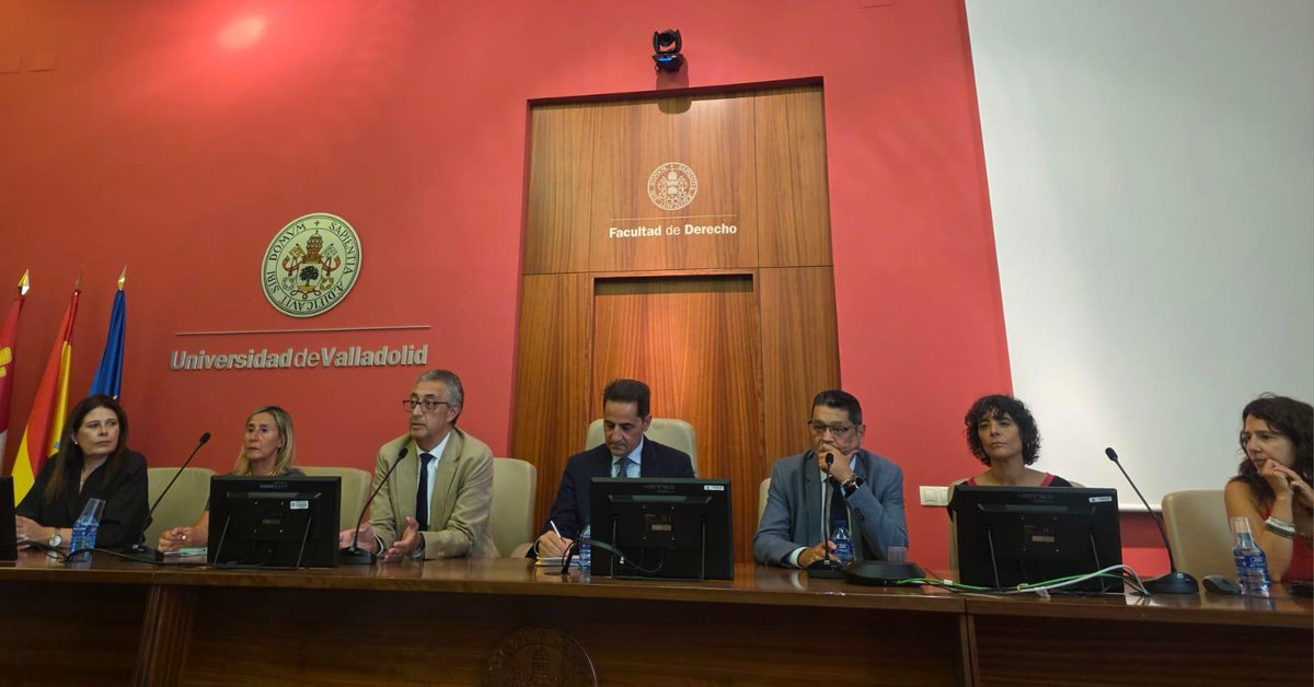 Hoy hemos celebrado la apertura del Máster de la Abogacía y la Procura en la @universidaddevalladolid

El decano del Colegio de la Abogacía de Albacete, Albino Escribano, ha sido el encargado del discurso inaugural.