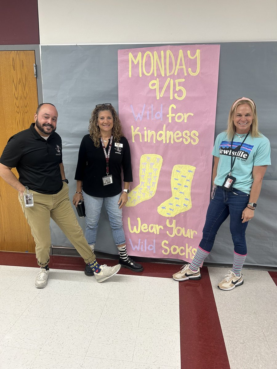 lewisvilleHScou's tweet image. Kindness Week is off to a great start @LewisvilleHS #lisdbekind