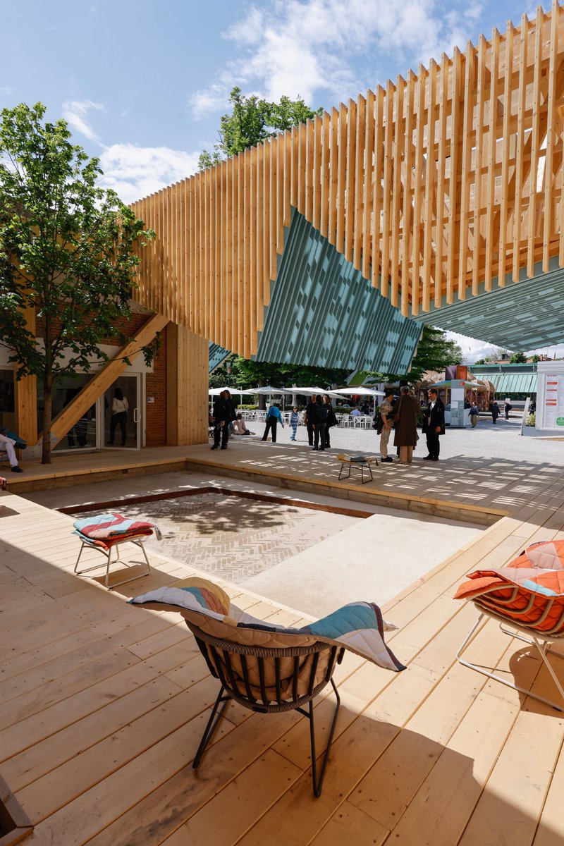 la_Biennale's tweet image. #BiennaleArchitettura2025 | Partecipazioni Nazionali
Stati Uniti d’America
PORCH: AN ARCHITECTURE OF GENEROSITY
Giardini

Visita #IntelliGens a #Venezia fino al 23 novembre!
🎟 → bit.ly/BiennaleArchit…