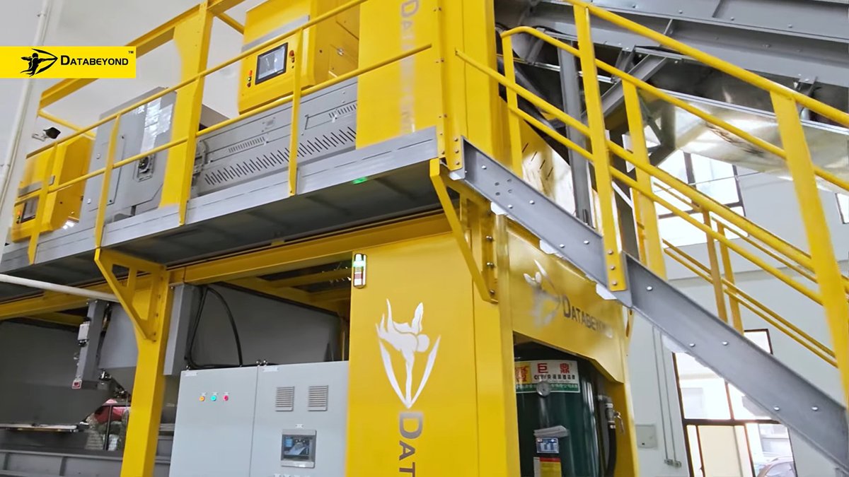 textechno's tweet image. First automated sorting line in China...
Read more - innovationintextiles.com/first-automate… 
#TextileWaste #AutomatedSorting #Innovation #EnvironmentalTechnology #SustainableTextiles #ChinaInnovation #RecyclingTech #WasteManagement #Zhangjiagang #CircularEconomy