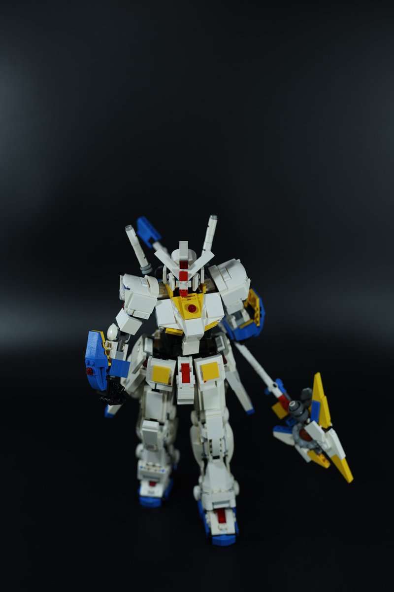 demon14082000's tweet image. A pic that I shot on today&apos;s session.
RX-78-20 &quot;White Devil&quot; Gundam (白い悪魔ガンダム) 

#Lego #Technic #Robot #Mecha #Gundam #moc #レゴ #ロボ #ガンダム #機動戦士 #モビルスーツ #legomoc