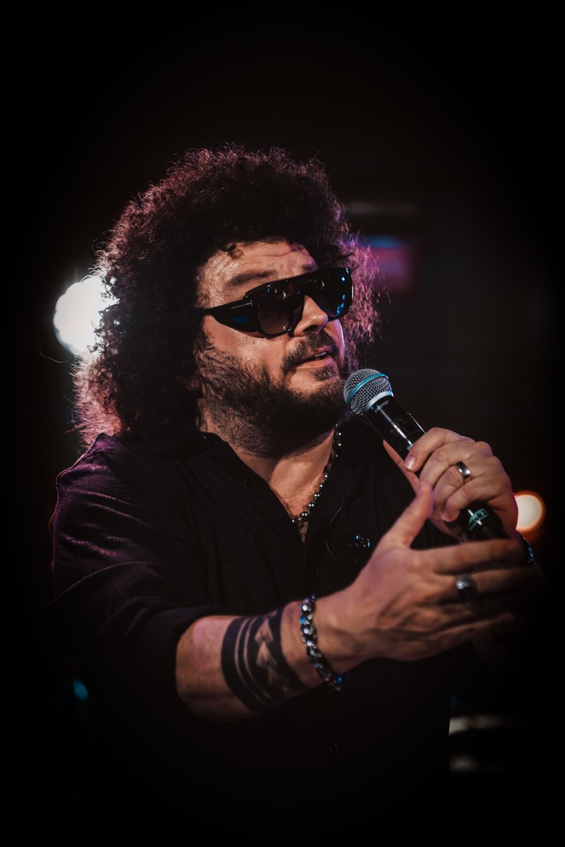 06.09.2025  | Kadıköy Dorock XL
Mahallemde sizlerle buluşmak hep özel, hep güzel.
Orada olan herkese kocaman selam, gelemeyenlerle de bir dahaki buluşmada görüşürüz. 🤘