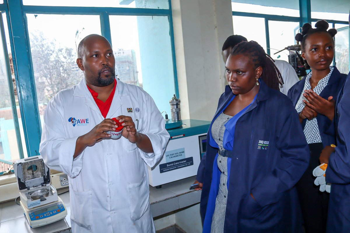 Porno fotosuratlarimizni onlayn tomosha qiling (xxx)