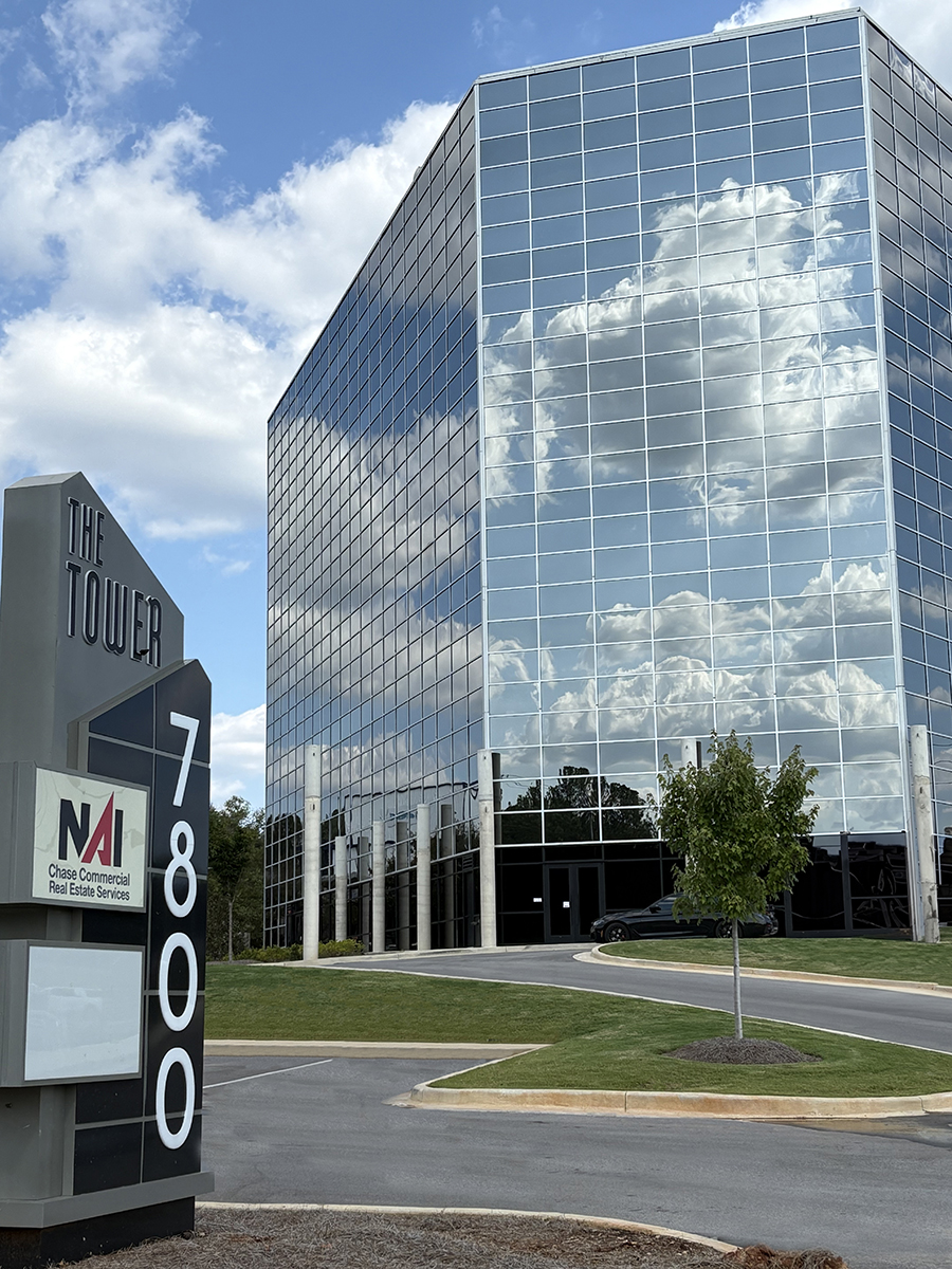 We’ve moved! 🚨 NAI Chase Commercial’s Huntsville office is now at The Tower at 7800 Madison Blvd.

Read the Full Press Release: bit.ly/41Usote
The Tower at 7800: bit.ly/3Dw4urL

#Huntsville #CommercialRealEstate