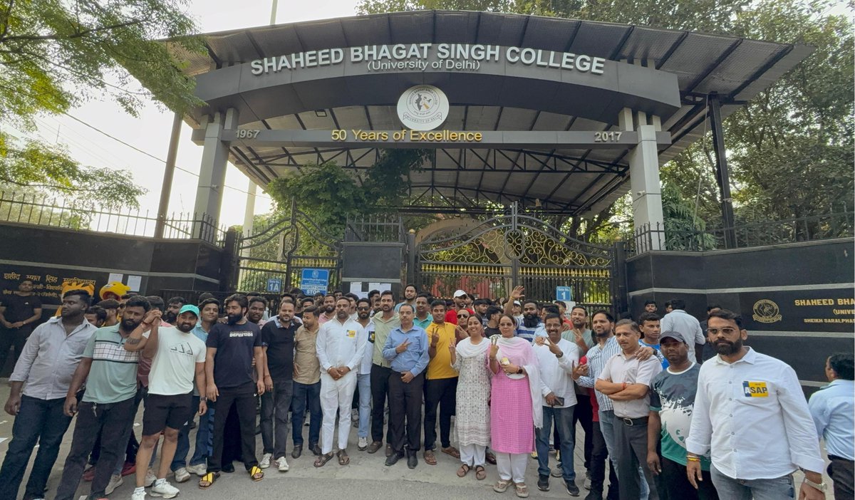 ASAP4Students's tweet image. Team ASAP at Shaheed Bhagat Singh College (Evening)🔥
#ASAP