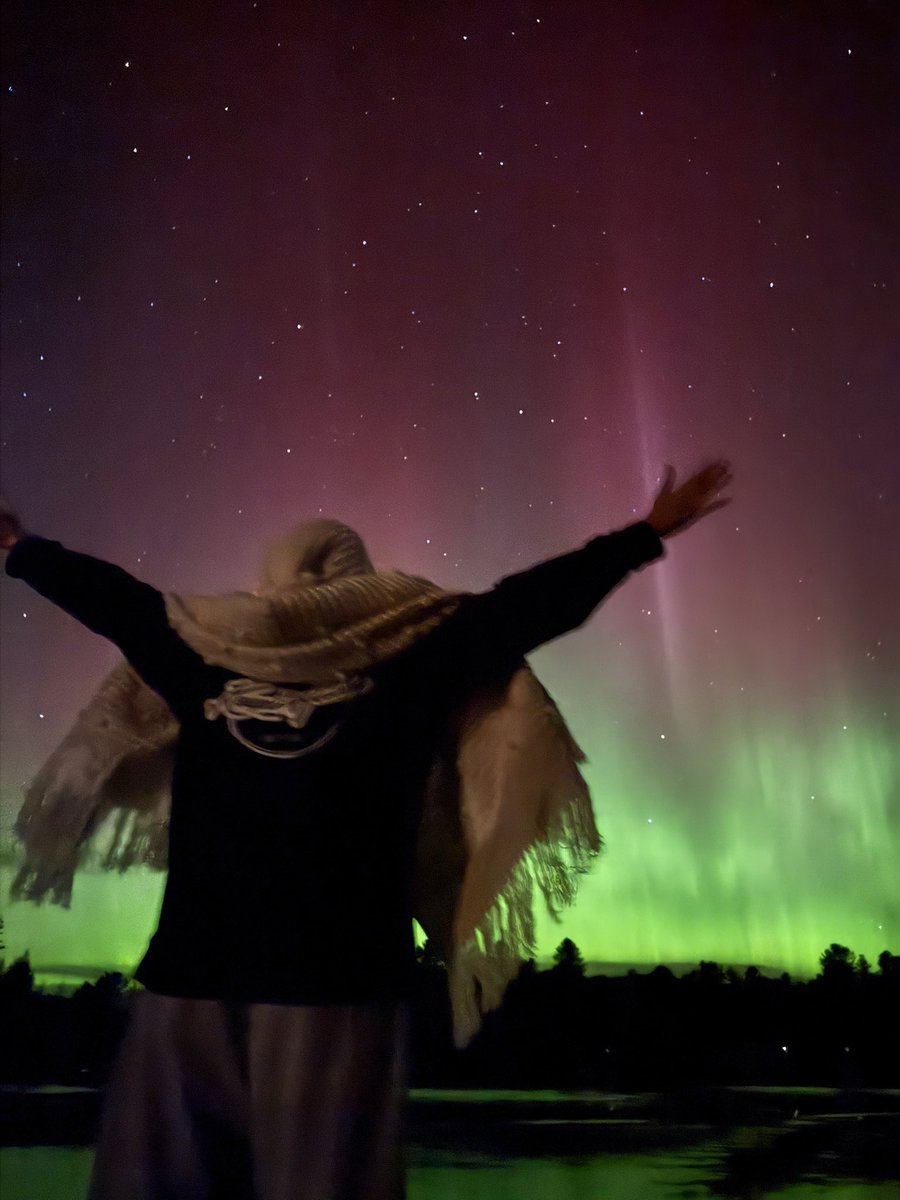 suhdua's tweet image. Lights saw ME