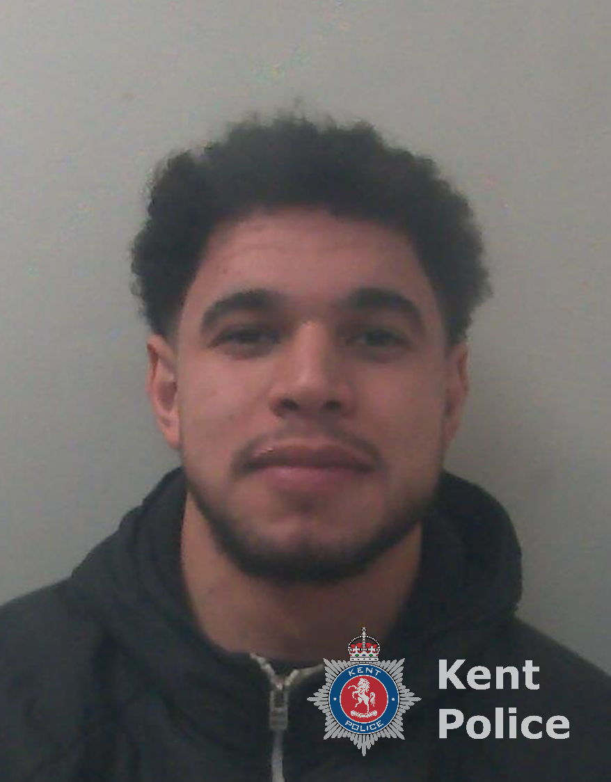 Mohamed Ahmad is wanted for a recall to prison. He has links to #Gravesend, #Maidstone, #Canterbury and #Corby in Northamptonshire.
If you see him call 999 quoting 46/159506/25. Or contact Crimestoppers anonymously, on 0800 555111 or via the online form: crimestoppers-uk.org/give-informati…