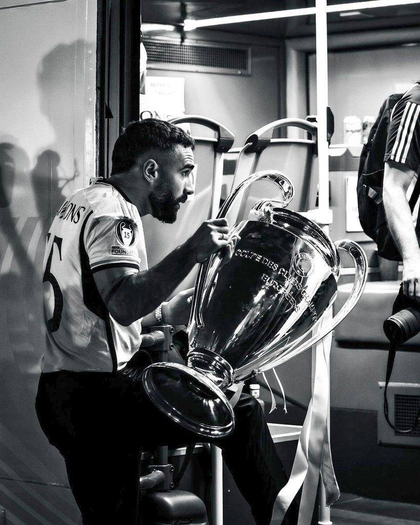 raulrjaen's tweet photo. Otra vez, hagamos historia 🤍 https://t.co/VSsA7viDlv
