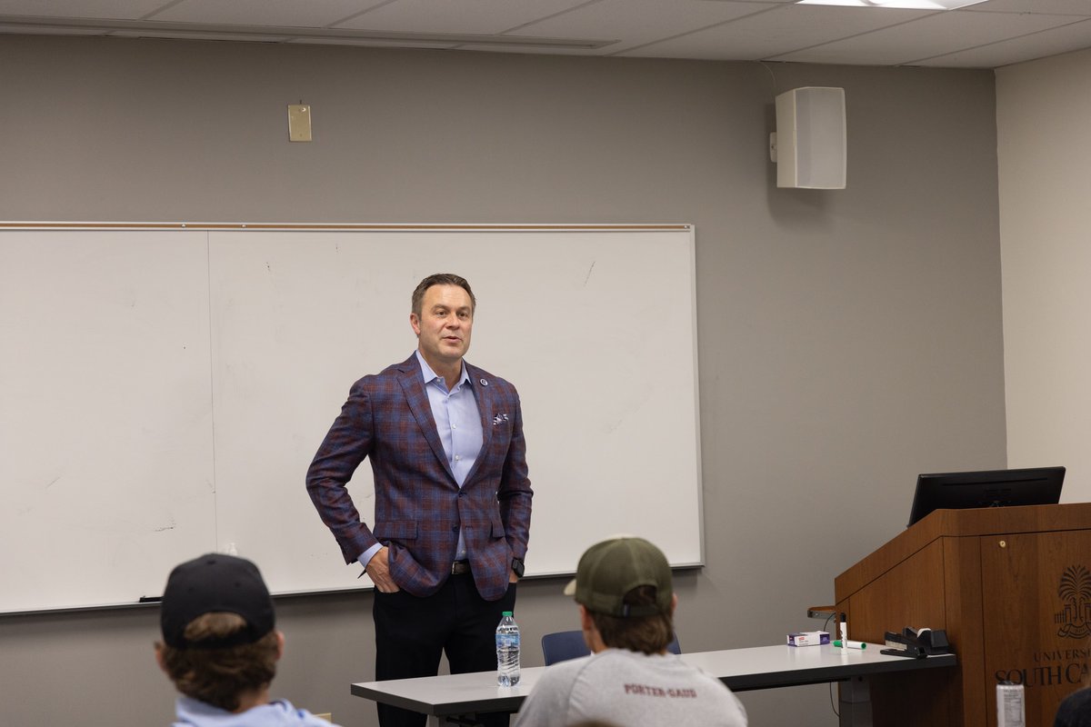 USC HRSM tweet media