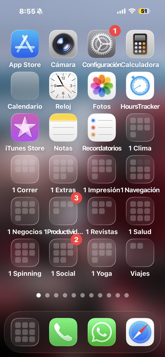 jerryto39's tweet photo. Quienes habrán sido los pendejos que diseñaron y programaron el iOS 26? El calendario no tiene icono y cada vez que abro configuración se cierra. De verdad no entiendo cómo  es la mierda más valiosa del mundo con esos errores. https://t.co/356eJHUtWU