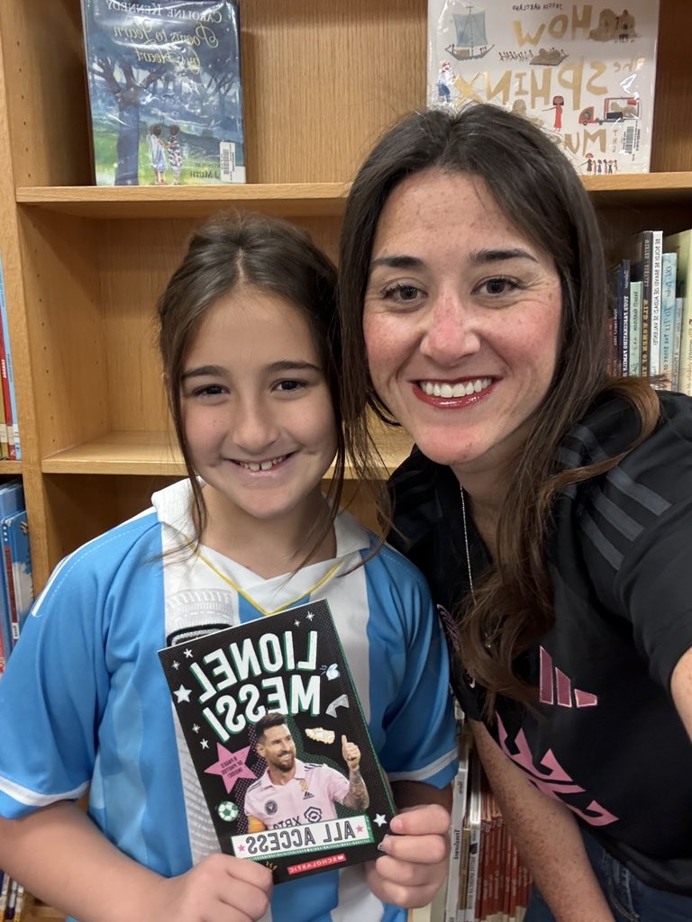 ๐ต๐๐ป๐๐๐๐๐ ๐ด๐๐๐๐๐๐๐๐ (@esslinger5) on Twitter photo Celebrating our Argentinian roots ๐ฆ๐ท, honoring Papi, and cheering for the GOAT Messi ๐โฝ <a href="/IrvingISD/">Irving ISD</a> #HispanicHeritageMonth Celebrating our Argentinian roots ๐ฆ๐ท, honoring Papi, and cheering for the GOAT Messi ๐โฝ <a href="/IrvingISD/">Irving ISD</a> #HispanicHeritageMonth