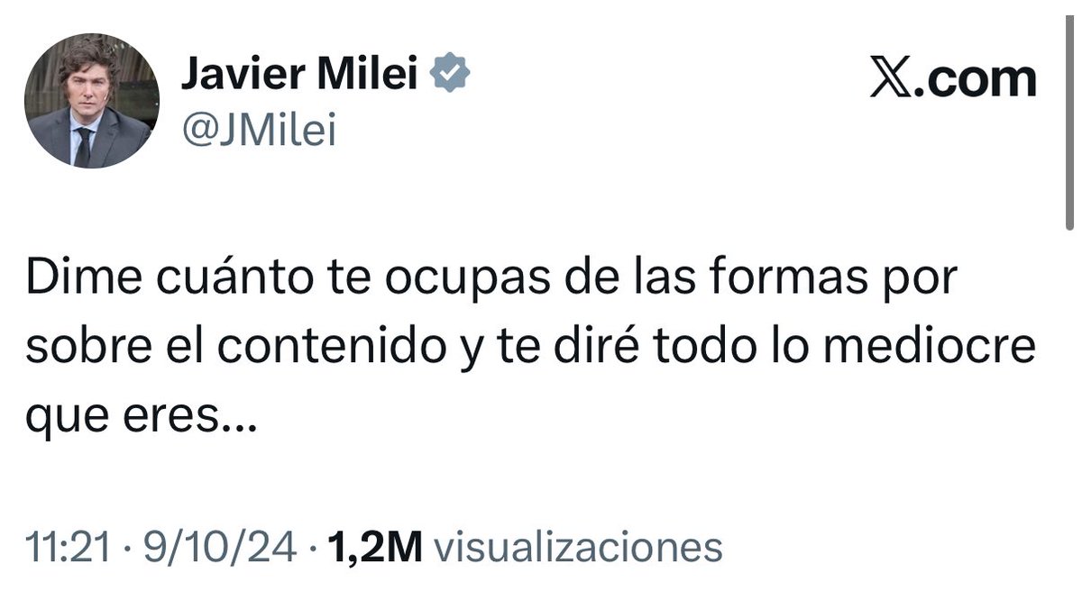 LucaRomero's tweet photo. La fina ironía de Milei desandando el largo camino hacia la mediocridad. https://t.co/SSBdzmH95U