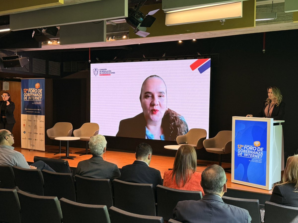 Claudia Ximena Bustamante, Dir. Ejecutiva de la <a href="/CRCCol/">CRC Colombia</a> , en el #FGIColombia2025:
“Estamos convencidos de que las propuestas son fundamentales para la conversación global. Estos temas no solo son importantes para Colombia sino para la región y el mundo.”