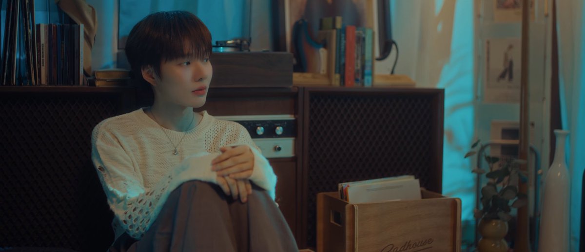 ผมมีคำถาม : 
มู้ดไหน ซีนไหน ยัยปุ๋งลูกฉันก็สวยทุกซีน นี่คือทำได้อย่างไรคะสังคม ???? 

OST BY NAMPING 
#สมมติOstเขมจิราต้องรอด