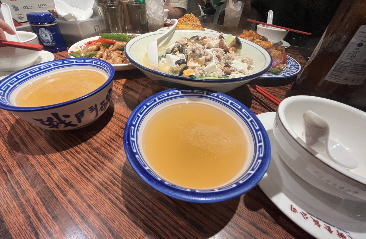kanoenn's tweet photo. うおおおお 女人街食飯公司！！ https://t.co/1NimGy6AGU