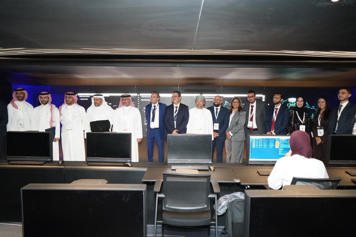 DataProtect_'s tweet image. 🌐 Ministers, experts &amp;amp; decision-makers explored the CyberSOC 🚛💻 — Africa’s future of cybersecurity in action! #CyberSOC #CyberResilience #DataProtect