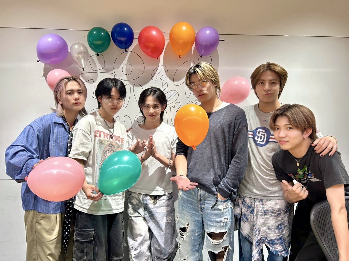 ハッシュタグBATTLE
打ち上げ乾杯配信🍹

ありがとうございました🧡

#LILFriends の皆様と
一緒に乾杯できて楽しかったです✨
引き続き #ネオエグアリーナライブ を
盛り上げていただけると嬉しいです🙏

#LILLEAGUE
