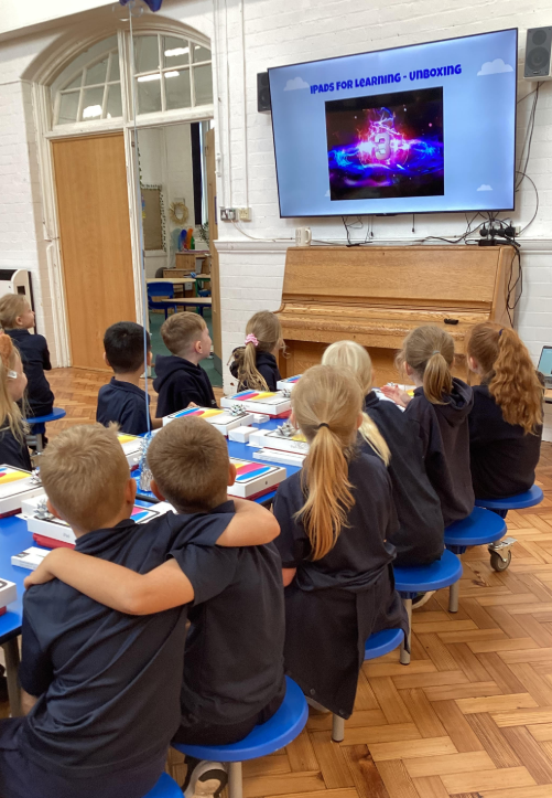 TenterfieldsPA's tweet photo. Year 3 have received their very own iPads 🎉  This is a big step in their educational journey, The iPads will help them to explore topics and access information in a fun, engaging way. We can't wait to see all the amazing things they'll create and discover! 🚀
#ICanBecomeUnstuck https://t.co/5E0TNSRVMf
